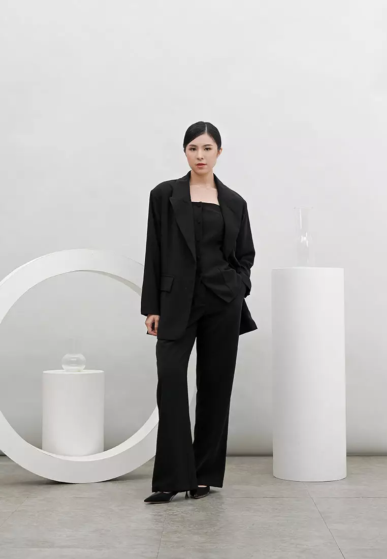 Capsule Oversized Blazer in Black