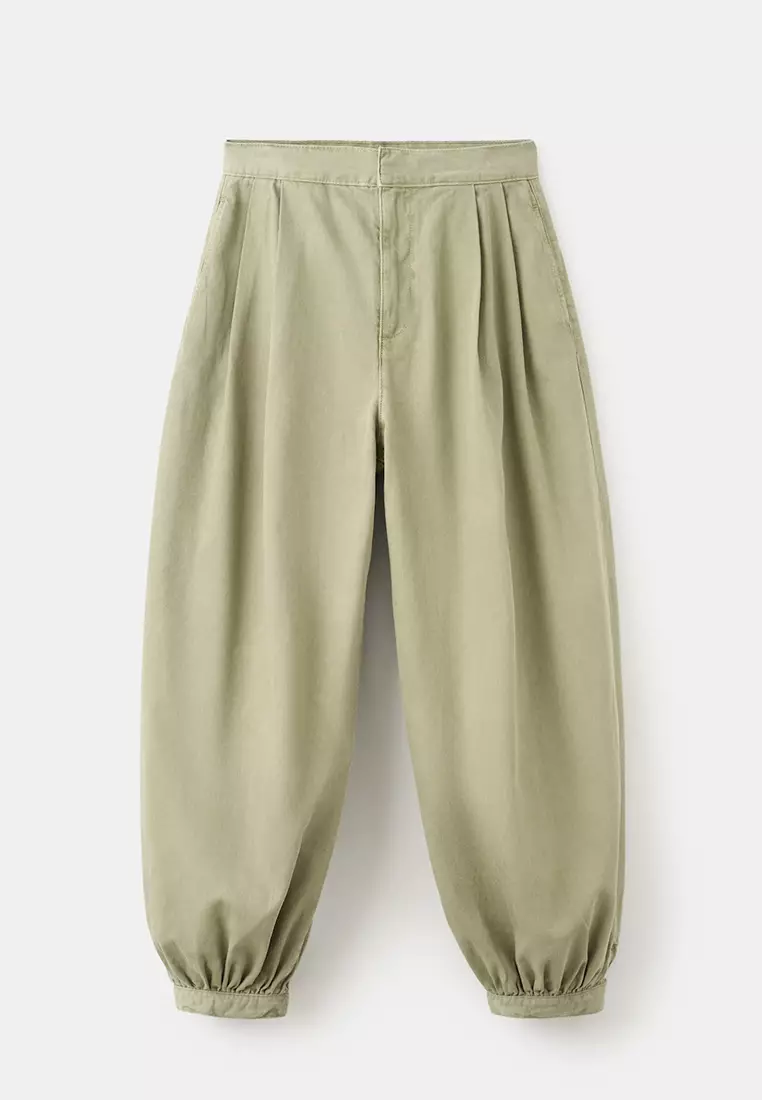 Baggy Mid-Rise Jeans