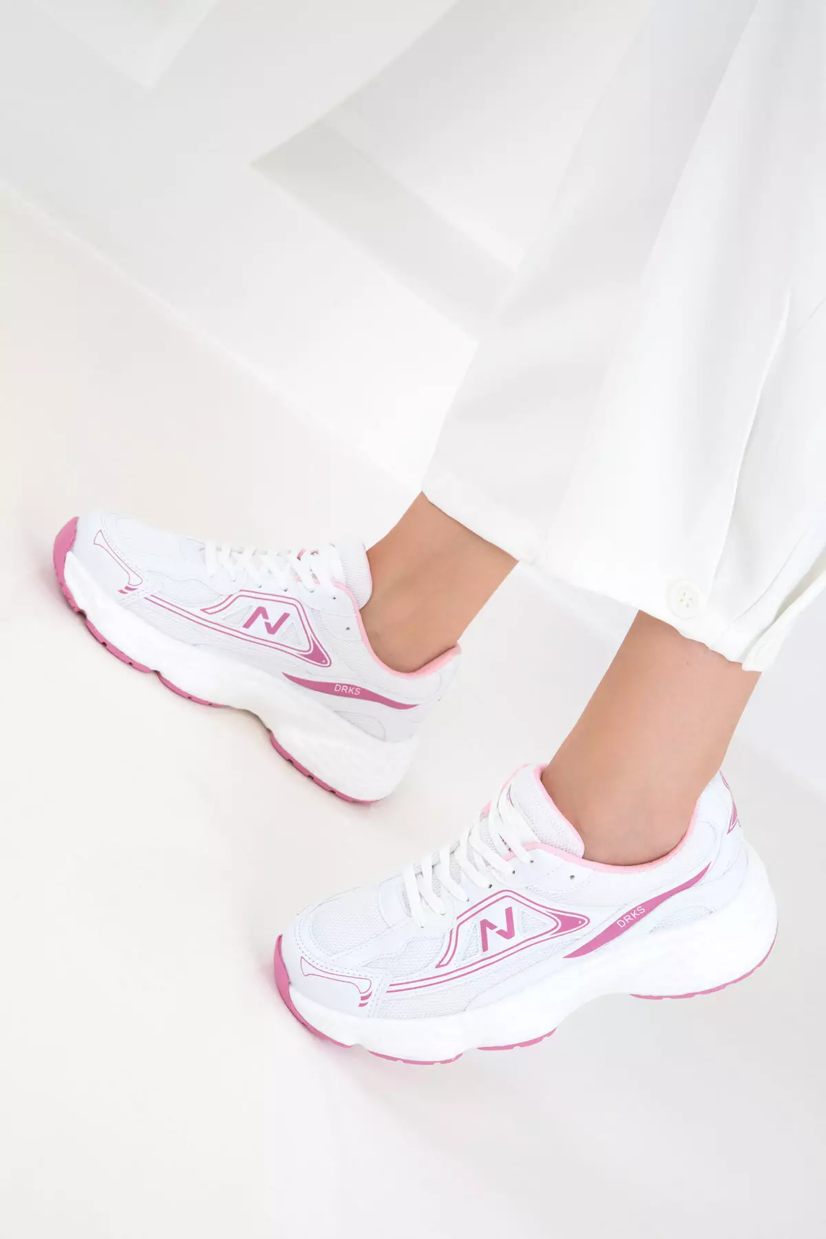 White-Fuchsia Women's Sneaker 20762
