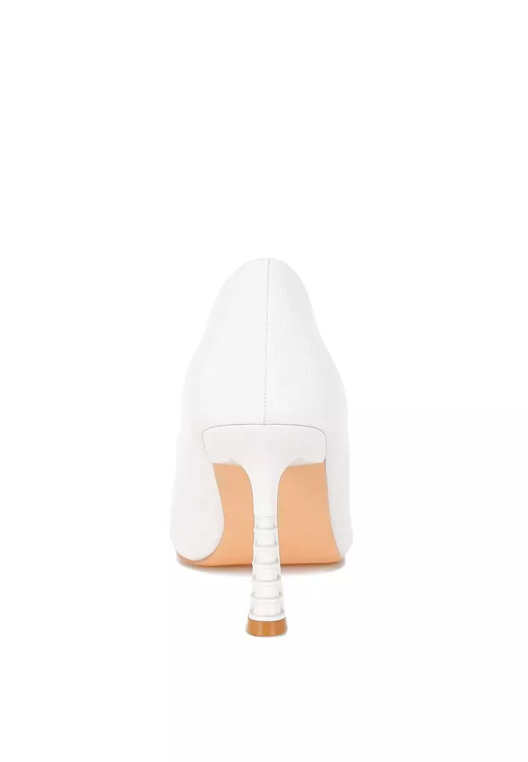 Pointy Toe Pumps in White