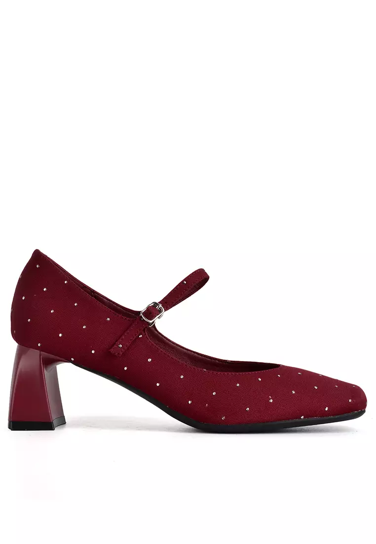 Red mary deals jane pumps