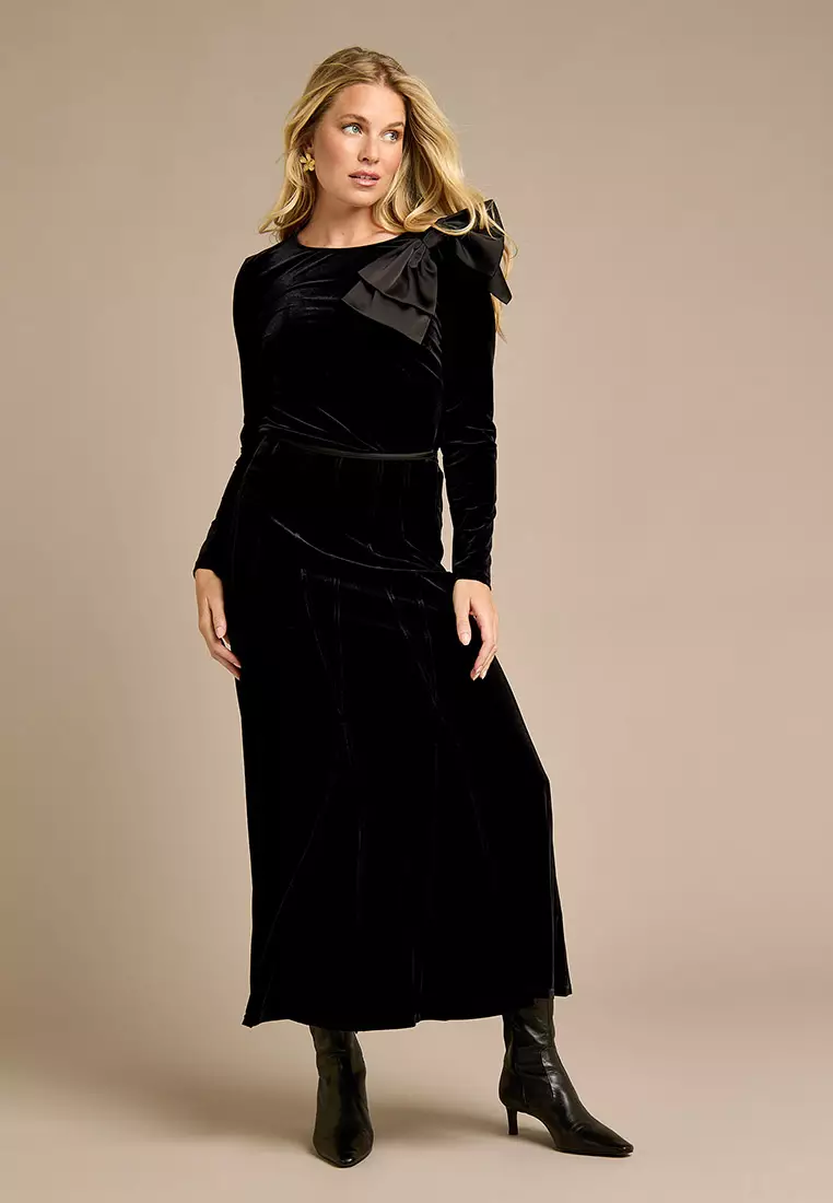Buy GWD Vienna Black Velvet Maxi Skirt 2025 Online ZALORA