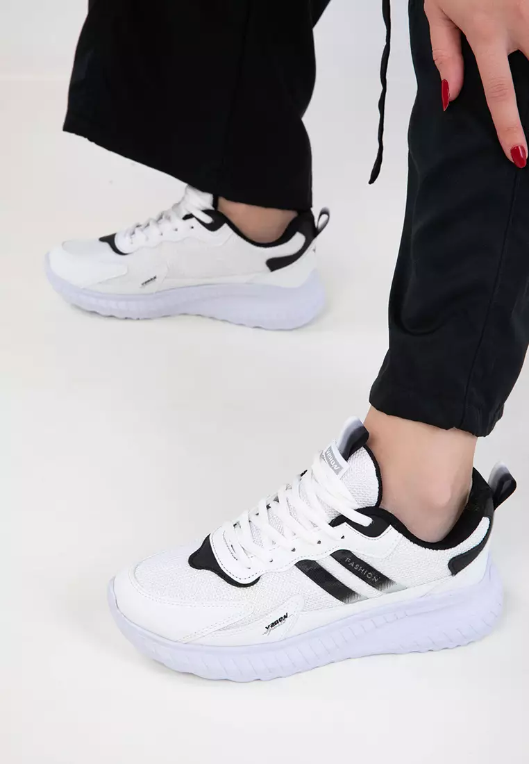 White-Black Unisex Sneaker 20601