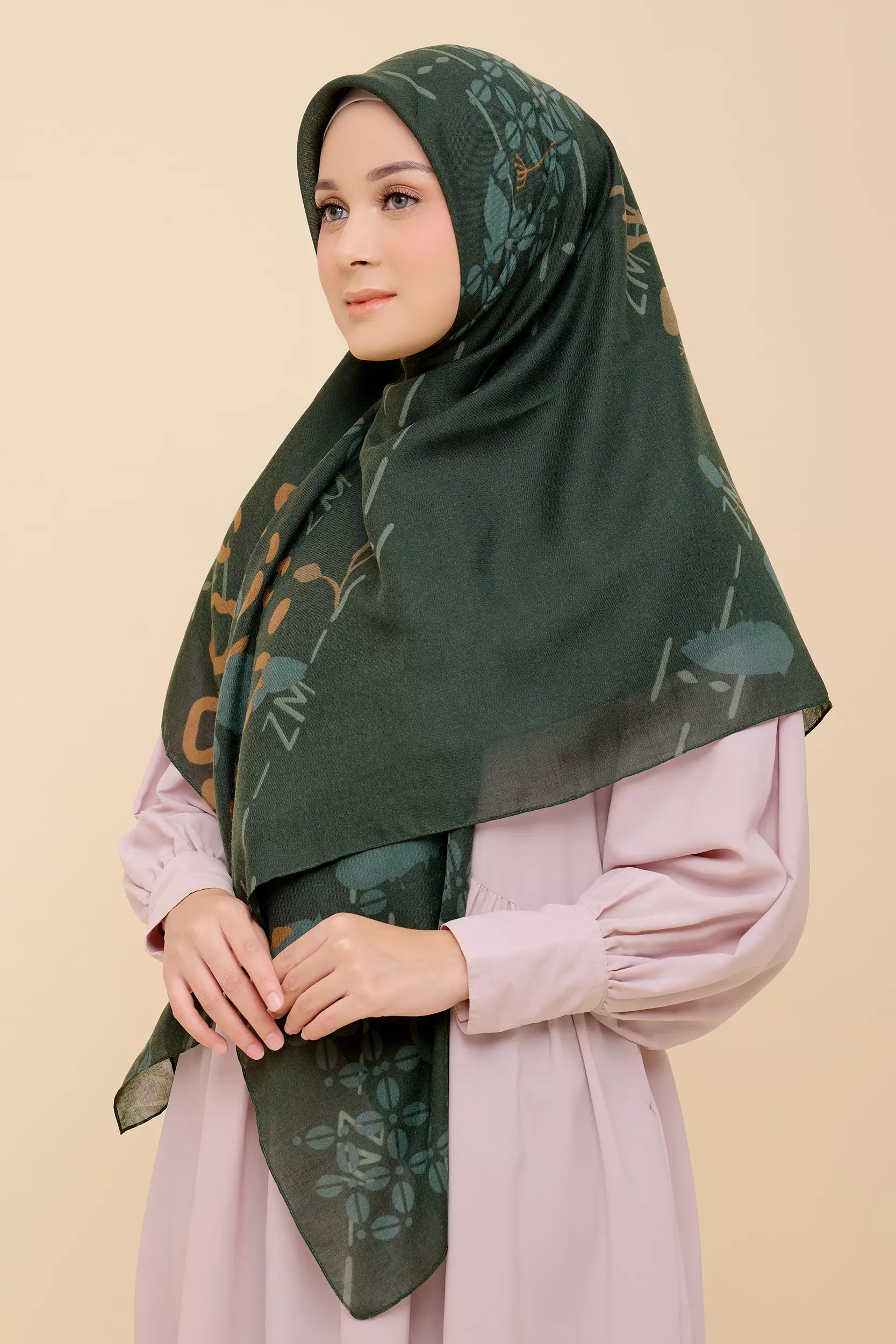 ZM Zaskia Mecca - Hijab Syari Kava Dark Green Scarf Kerudung Segi Empat Wangi Water Splash Ultra Sonic