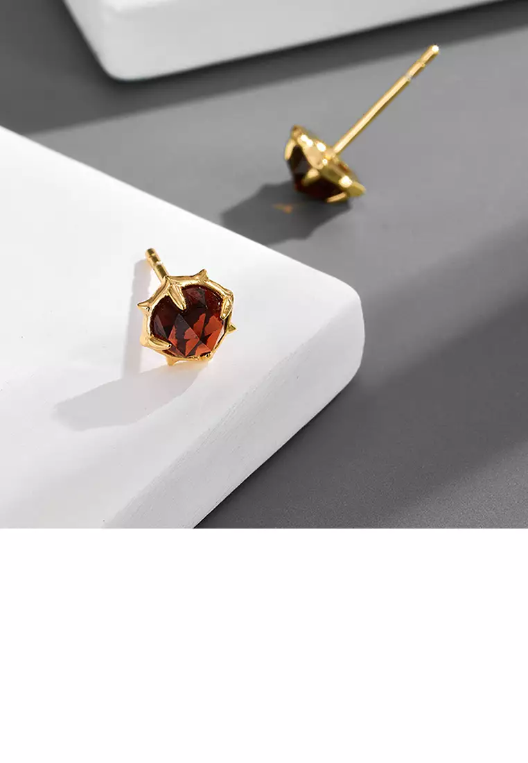 Red garnet stud earrings hot sale