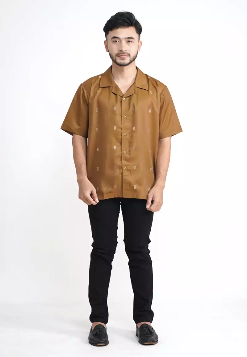 Tiento Kemeja Pakaian Pria Baju Kasual Atasan Lengan Pendek Motif Simpel Eunoia