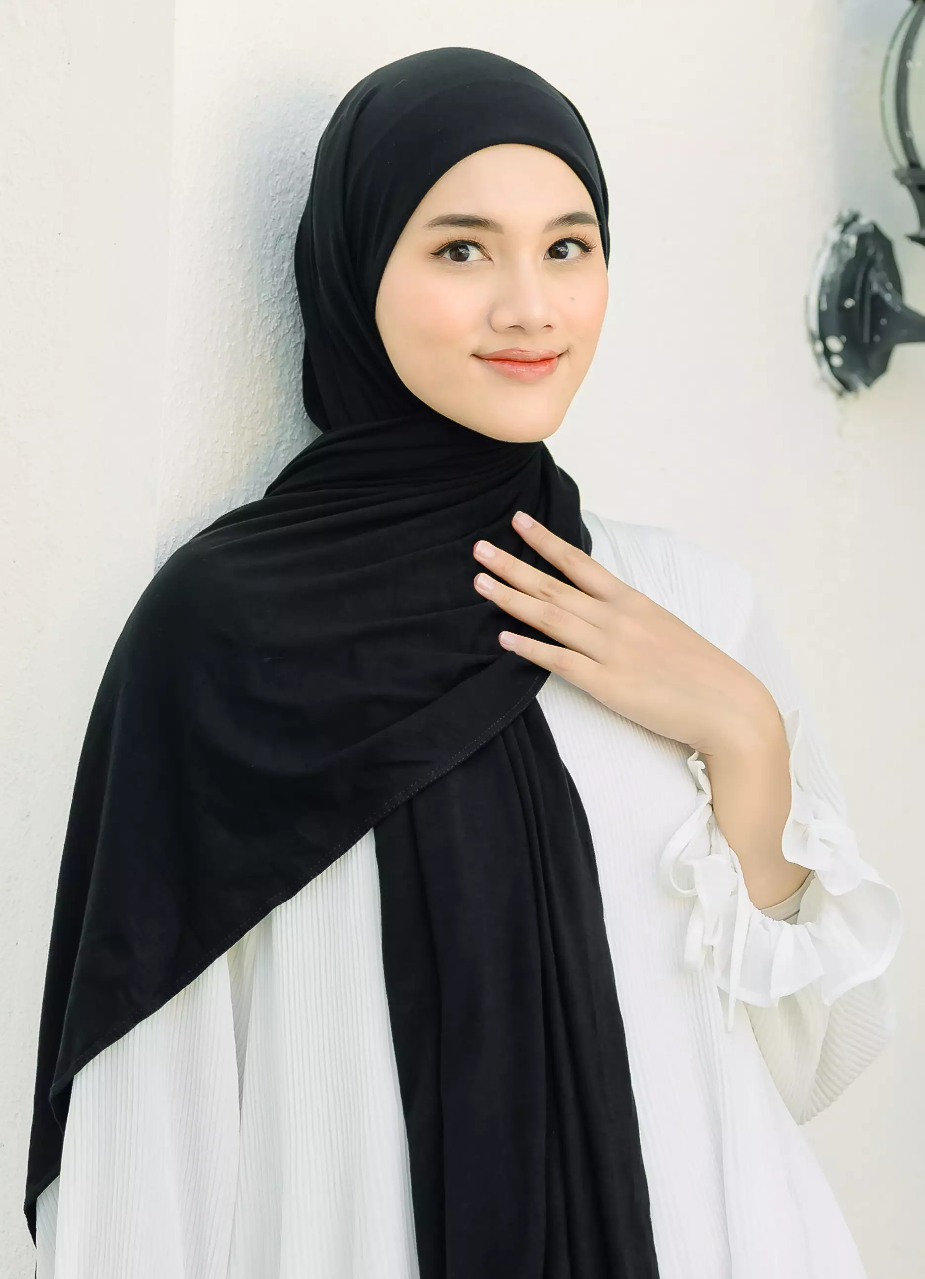 Rayna Instan Shawl (Pashmina Instan Rayon) Black