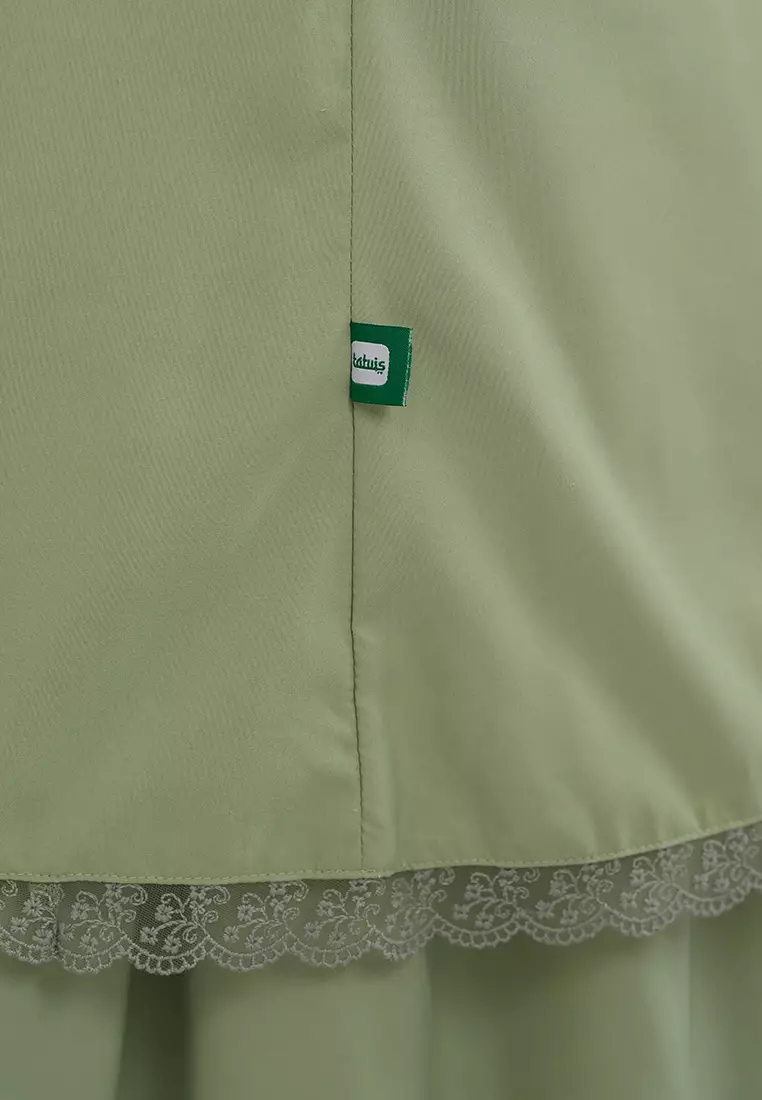 Dzafina Elvaretta Mukena