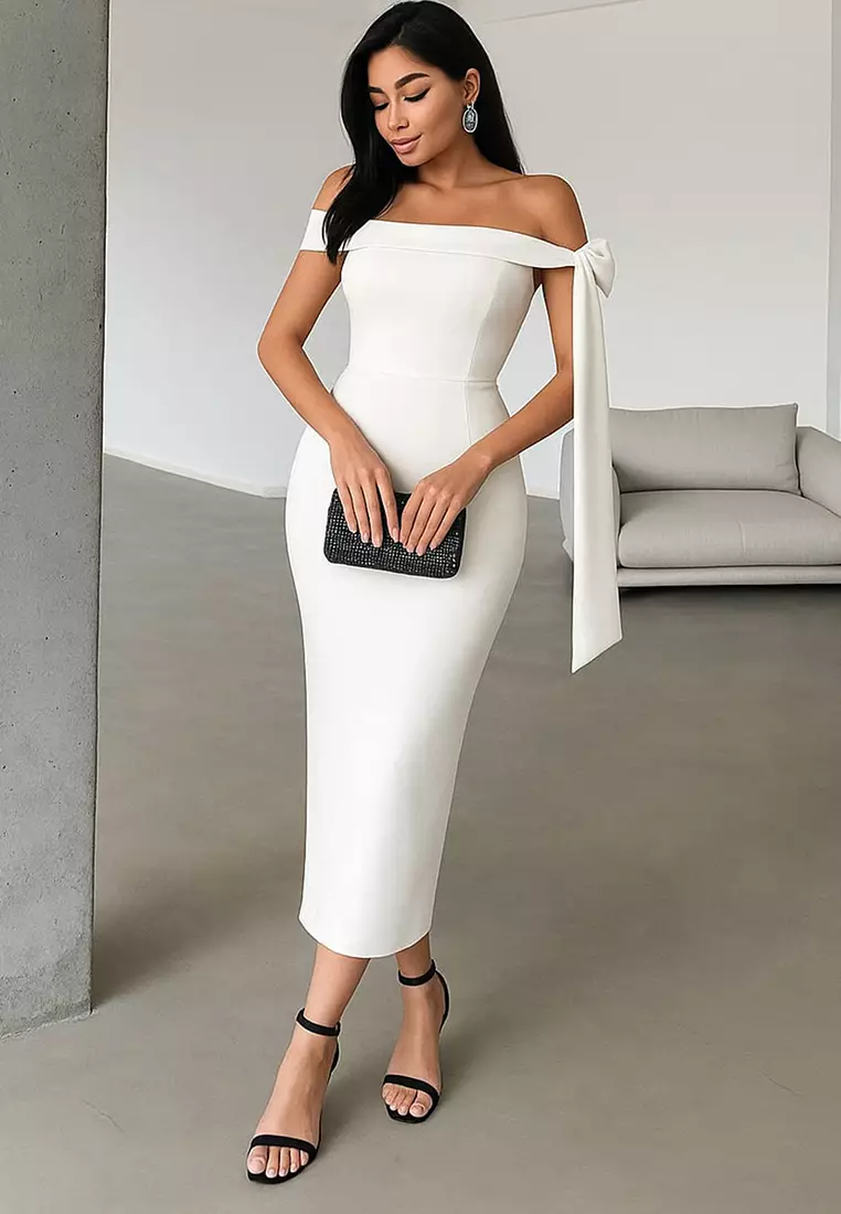 White Body Fitted Shoulder Bow Detail Knitted Stylish Evening Dress