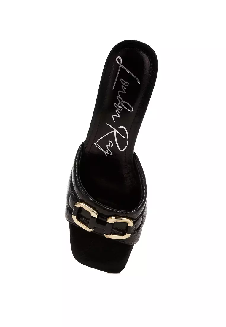 Sandal Motif Ular Detail Horsebit Hitam