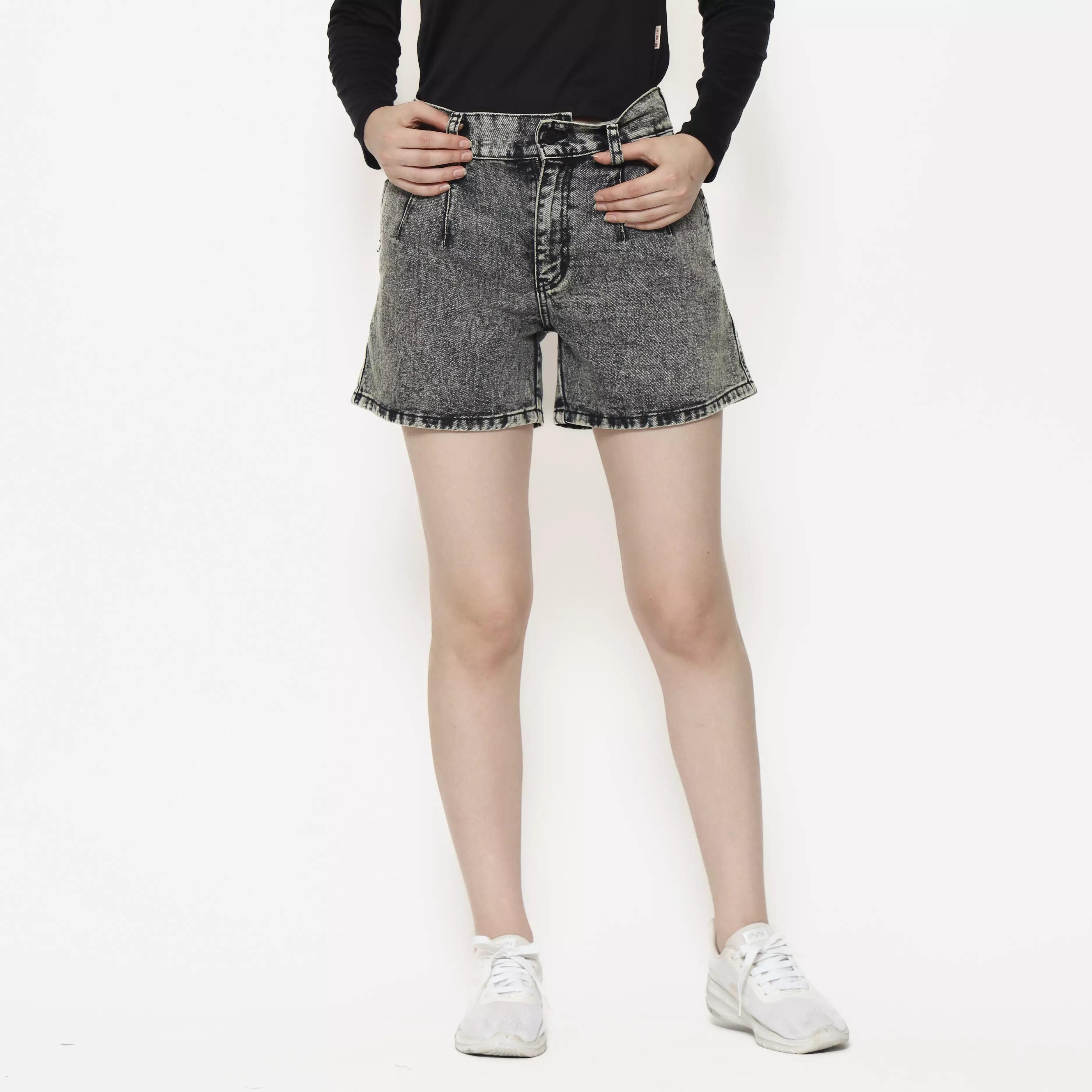 Insight Celana pendek denim Wanita Not So Devil  Planet Surf