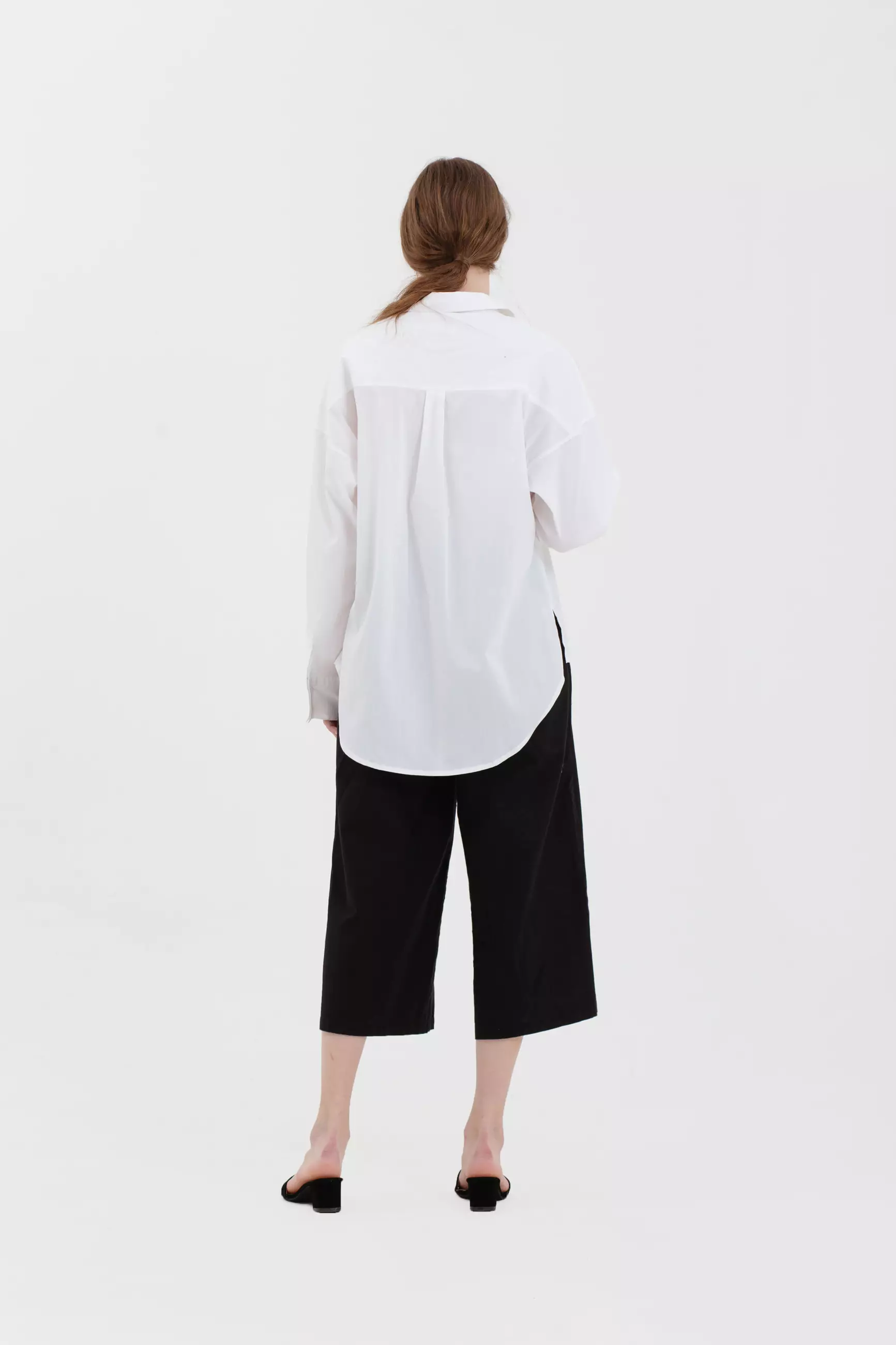 Kemeja Wanita Adity White