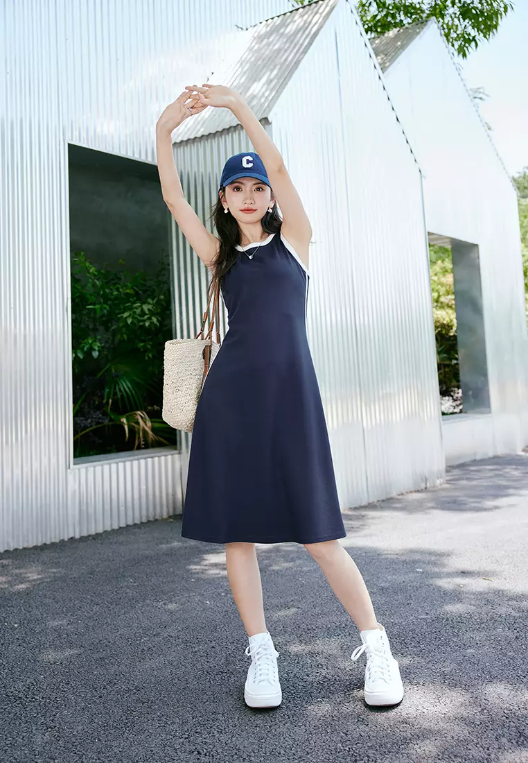 Sleeveless Sports Dress with Side Stripe