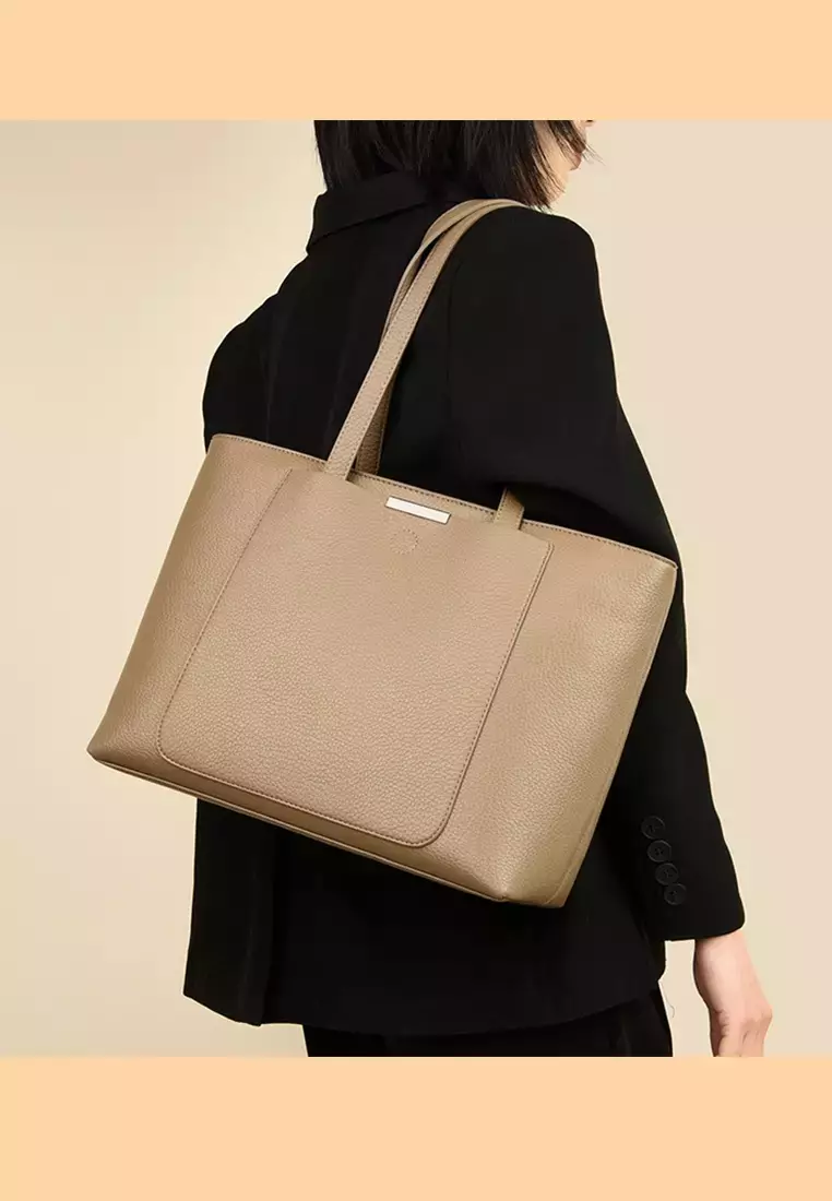 Minimalistic Chic Faux Leather Tote Bag