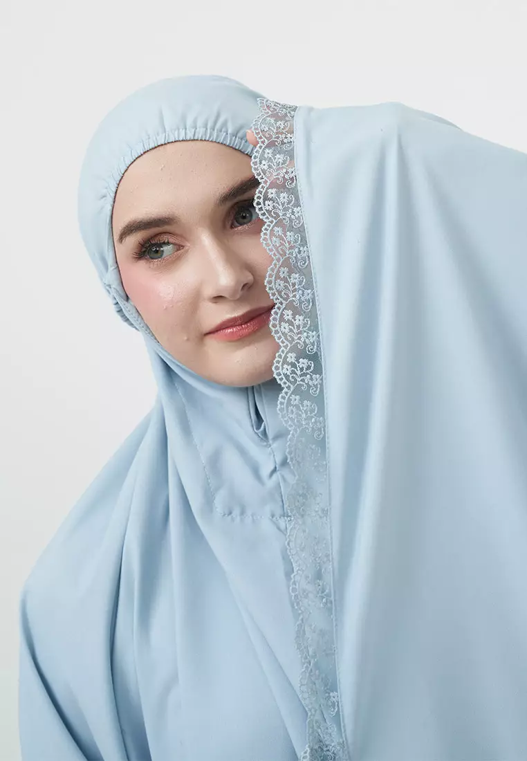 Dzafina Elvaretta Mukena