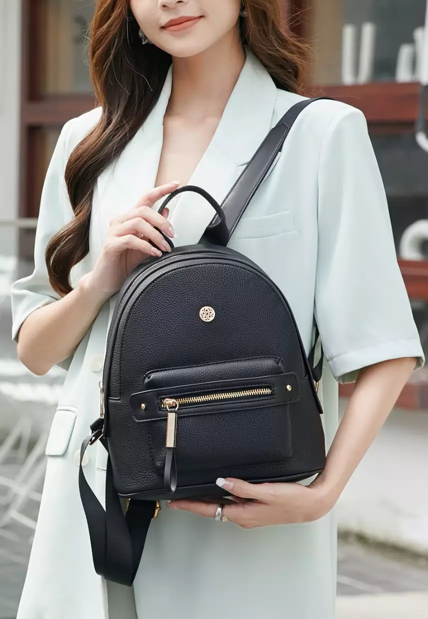 Casual best sale small backpack