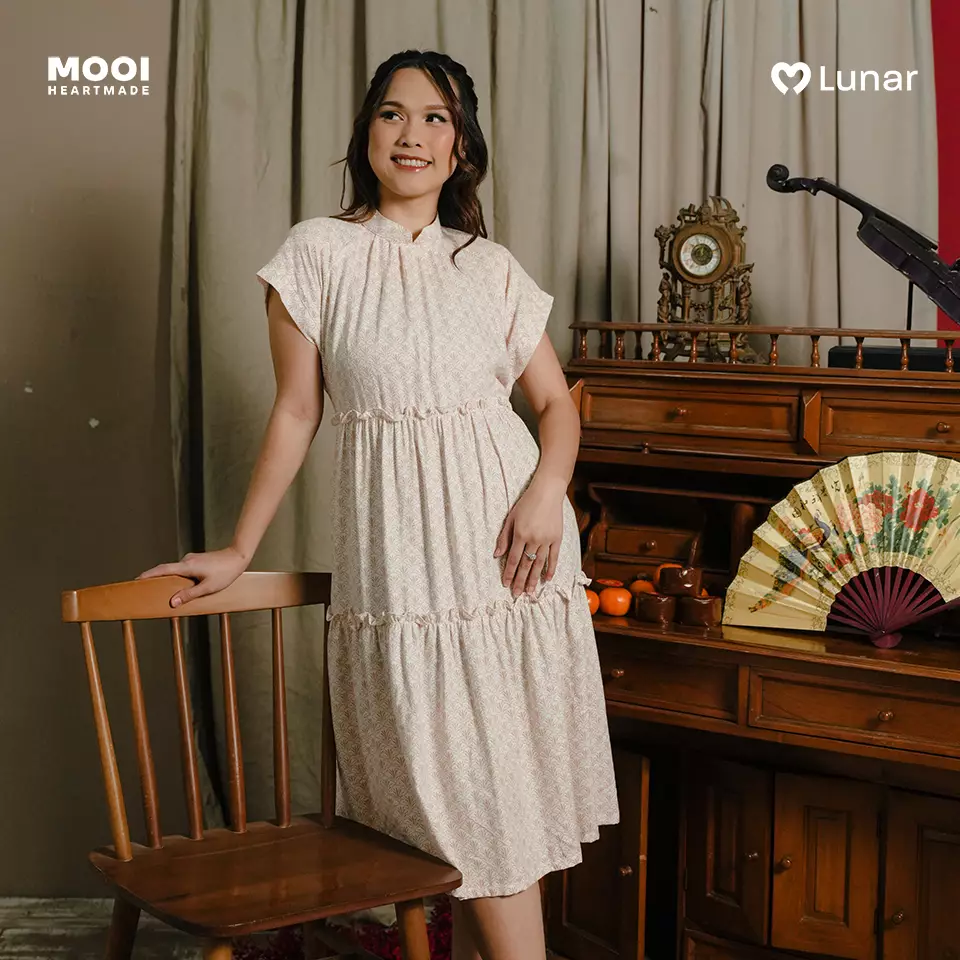 Mooi Dress Dewasa Lunar Collection Hui Cheongsam Dress Adult - Cream