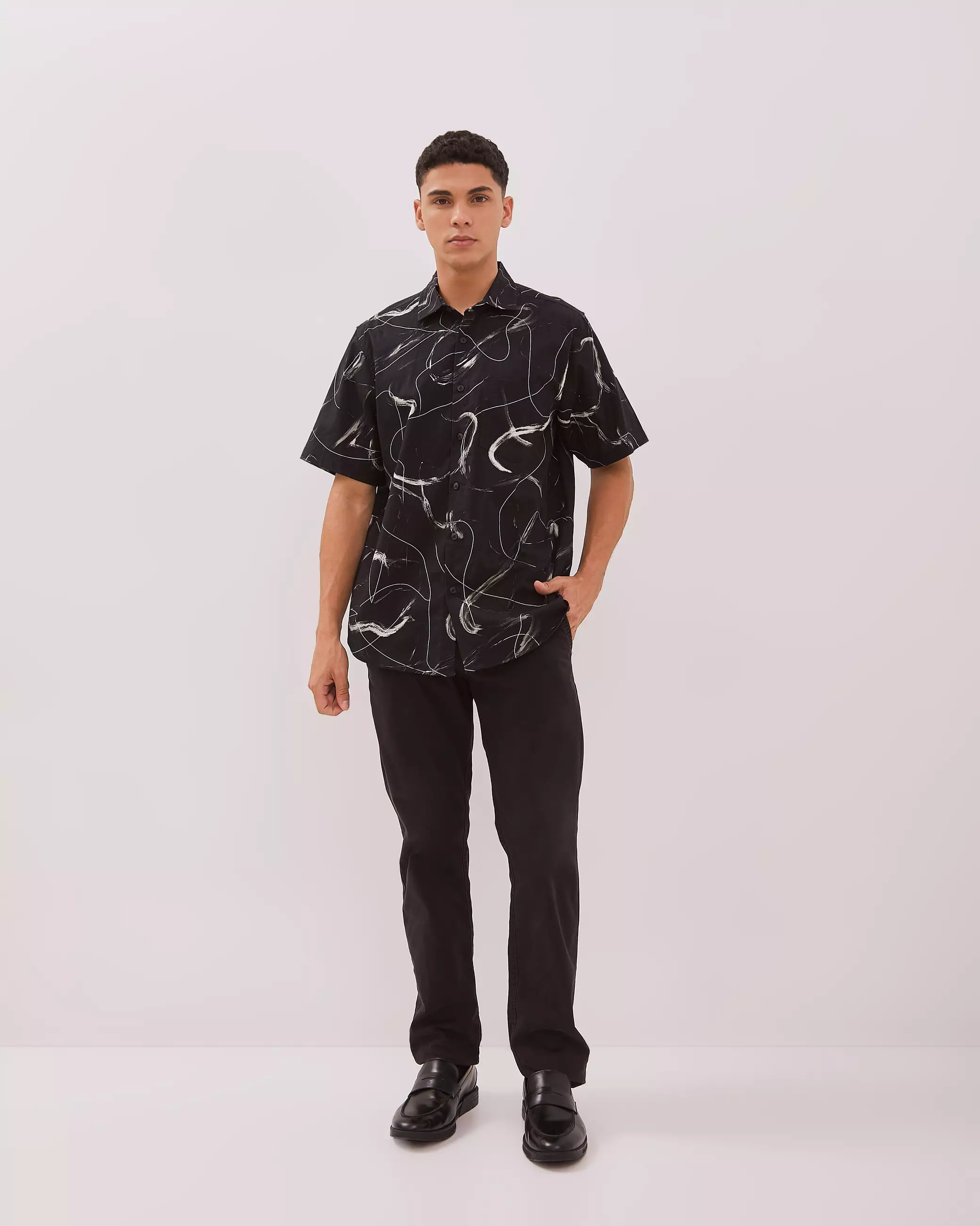 AMK Kemeja Motif Pria Lengan Pendek SHP Davao Ss Black