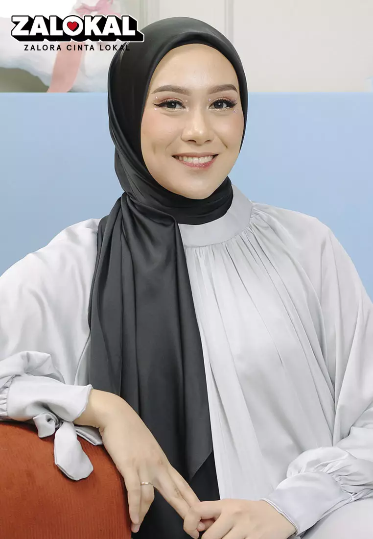 Shadeera Silk Shawl Black (Lozy x Shadira)