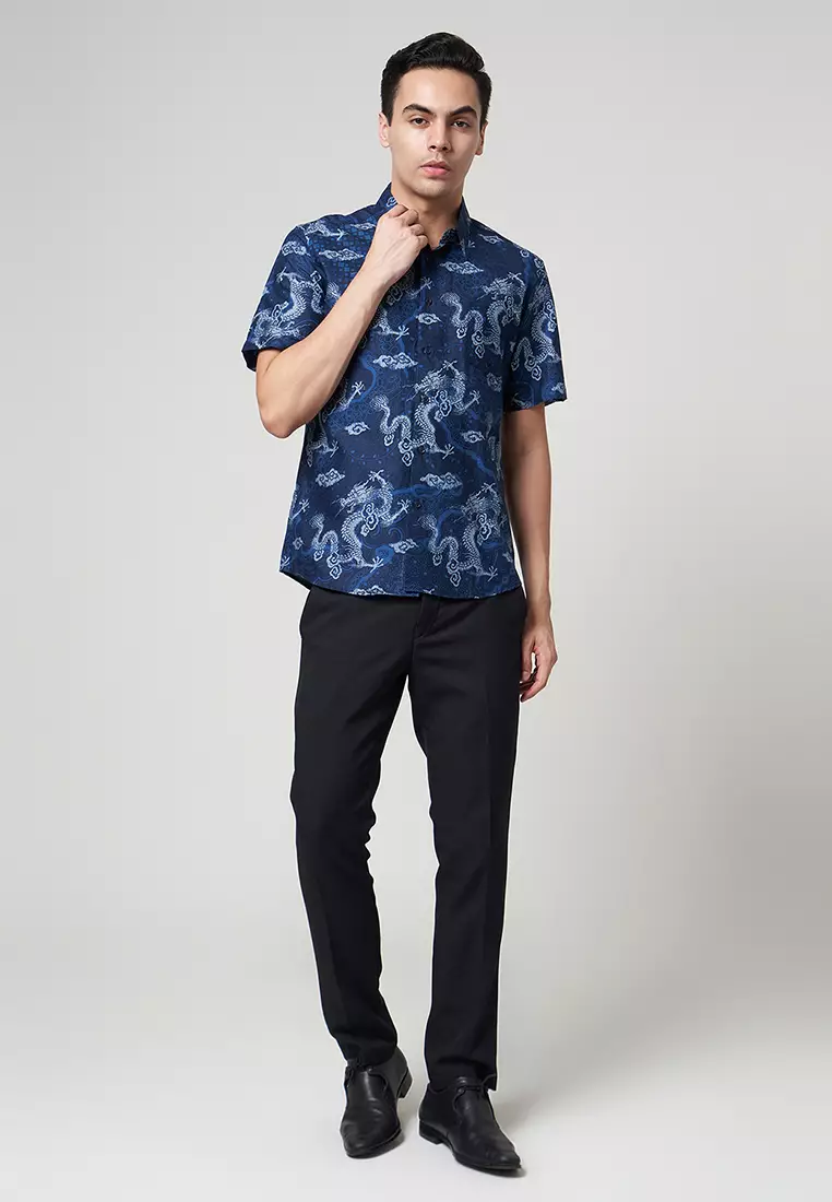 Slimfit Prahita Kemeja Batik Pria Lengan Pendek