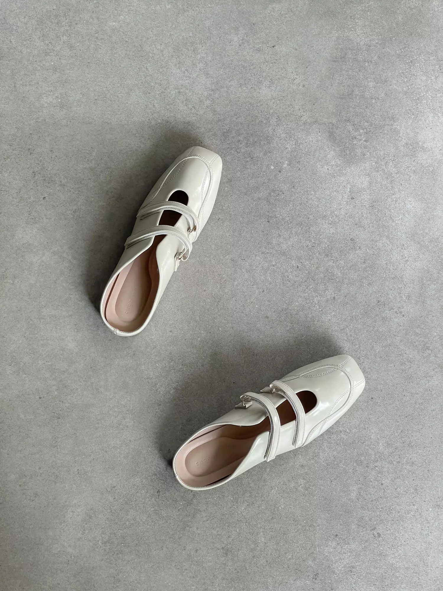 Blow Nara Mary Jane Flats Mules Wanita MINNIK 0023