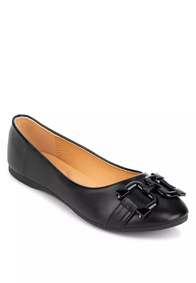 Zalora discount flat shoes