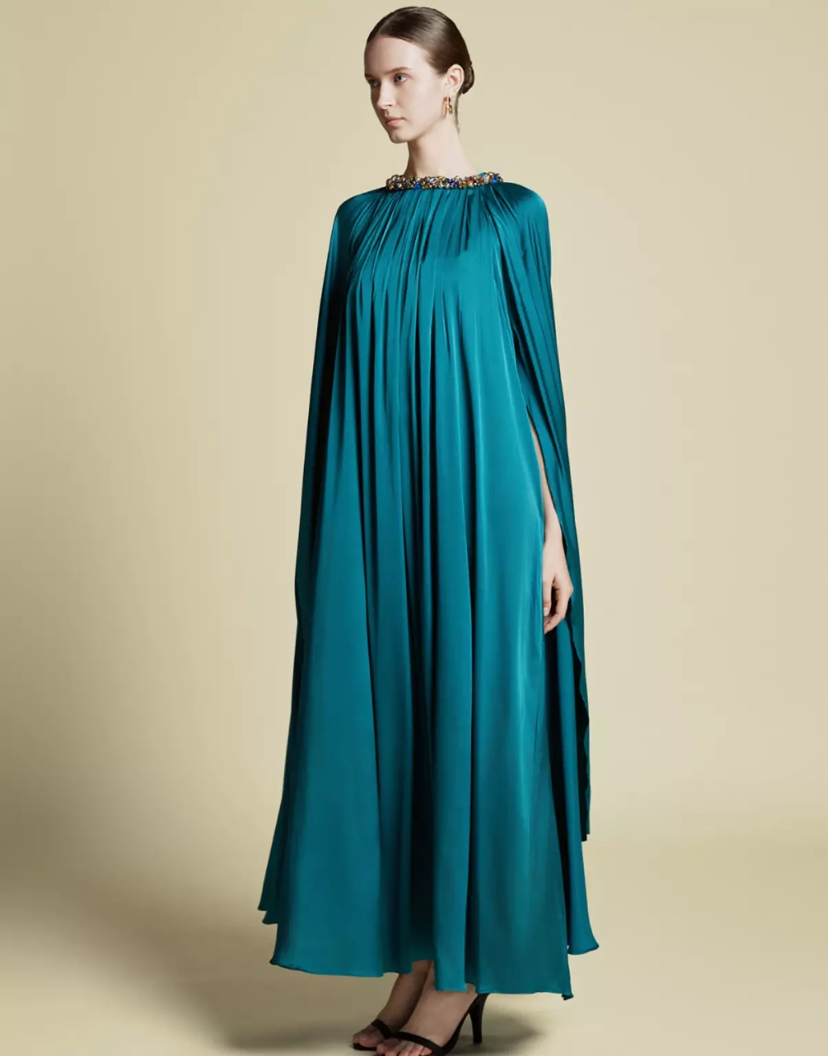 Demure Signature - Crystal Embellished Cape Kaftan in Italian silk Twill Emrald Green - Dress