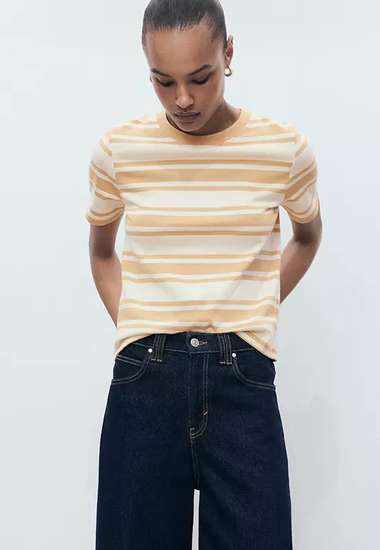 Contrasting Collar Cotton T-Shirt