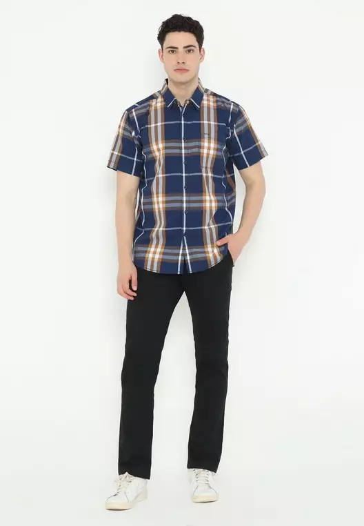 POLICE Kemeja Yarndyed Kotak Regular Fit Pria