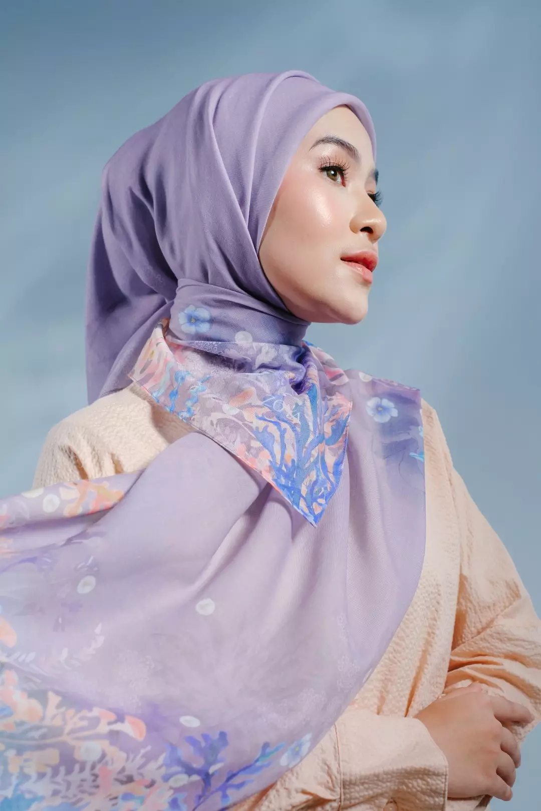 CORALINE  Scarf Violet - Kerudung Hijab Segiempat Motif With BOX - Bahan Nesla - Ukuran 115x115