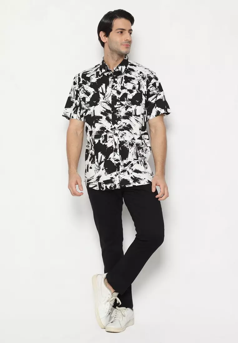 POLICE Kemeja Printing Cotton Tencel Regular Fit Pria