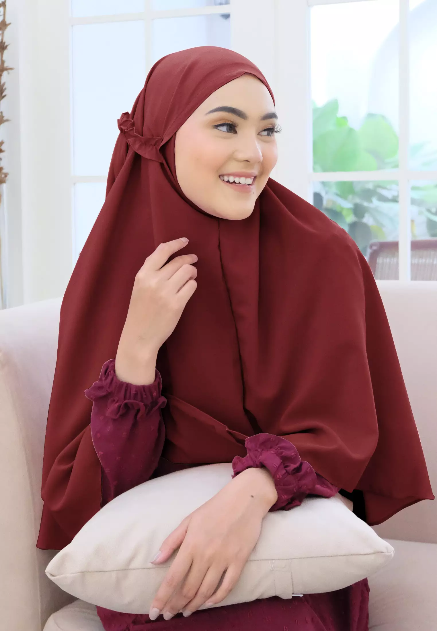 Cotton Bee - Zaylie Bergo Tali | Hijab Instan Tali Ruffle - Maroon