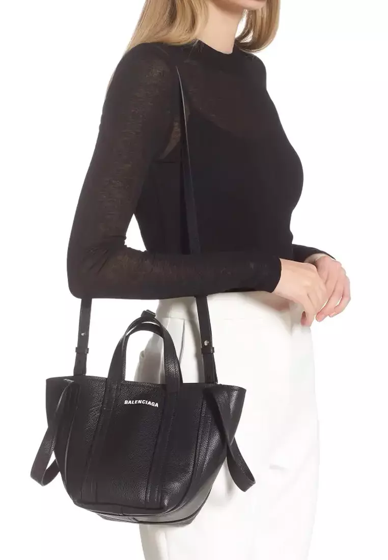 Everyday S North-South Shoulder Tote Bag for Women in Black
