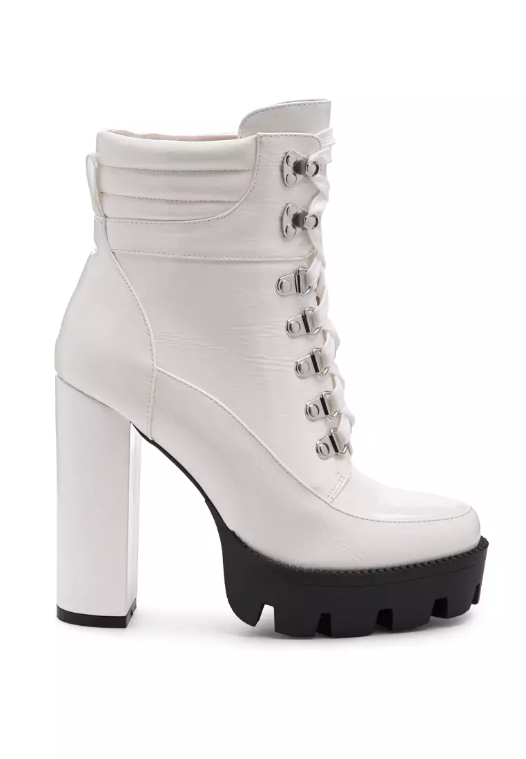 Discount on London Rag  shoes - SKU: High Block Heeled Cushion Collared Lace-Up Boot In White