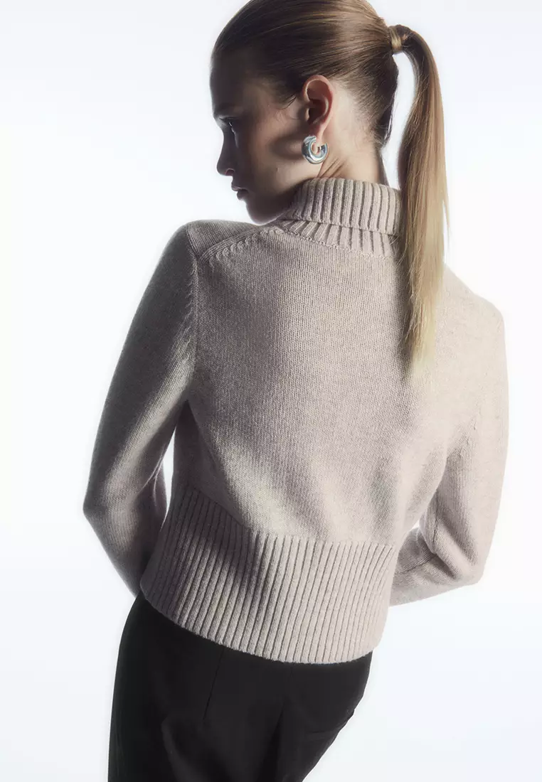 Buy COS Cropped Wool Zip Up Cardigan 2024 Online ZALORA Philippines