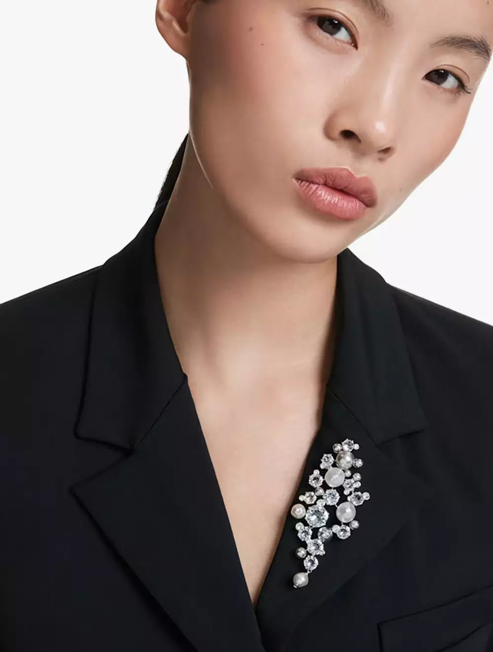 Constella brooch, Crystal pearl, Round cut, White, Rhodium plated