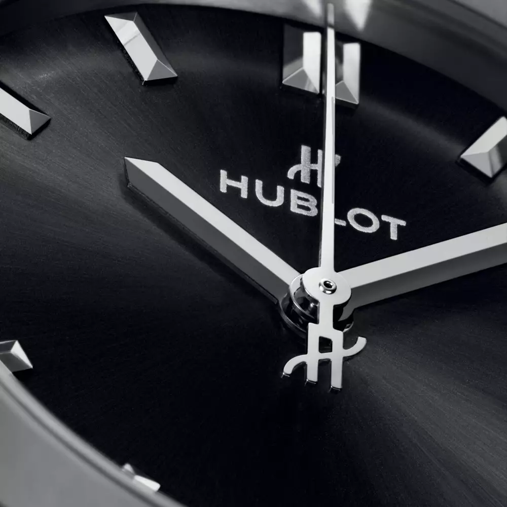 Classic Fusion 33 - 581.NX.1470.RX Titanium