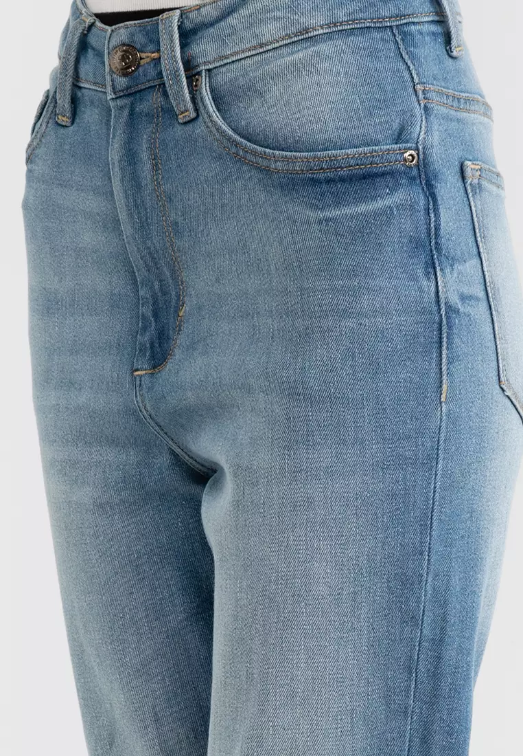 Quantic Tapered Mom Jeans