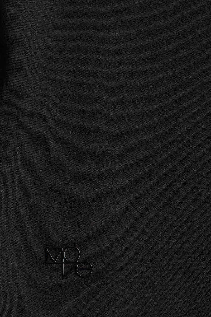 Sports top with DryMove™