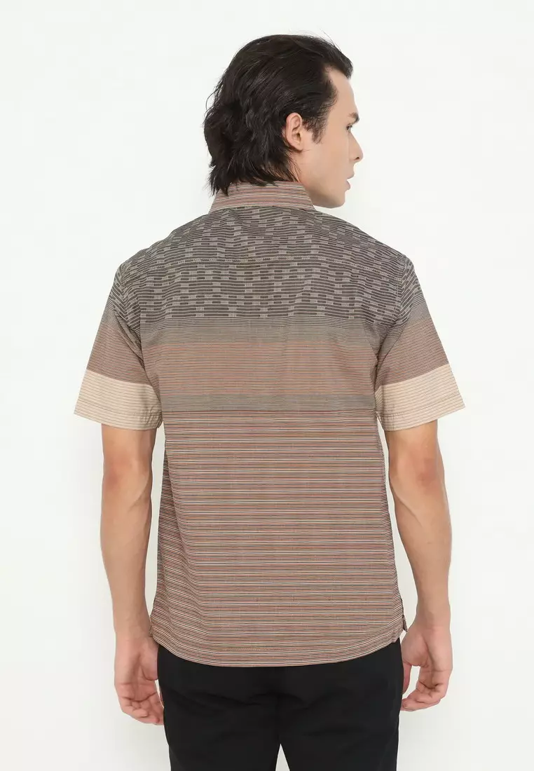 POLICE Kemeja Border Printing Regular Fit Pria