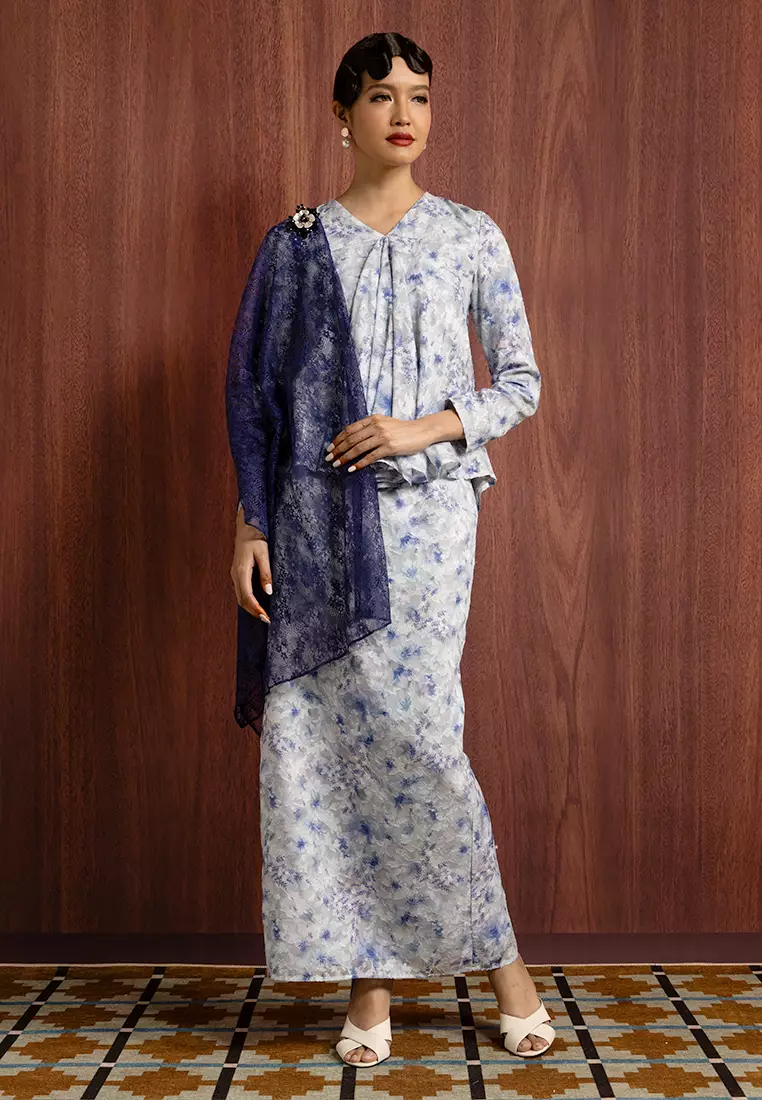 ARINA KEBAYA SET WITH SHAWL