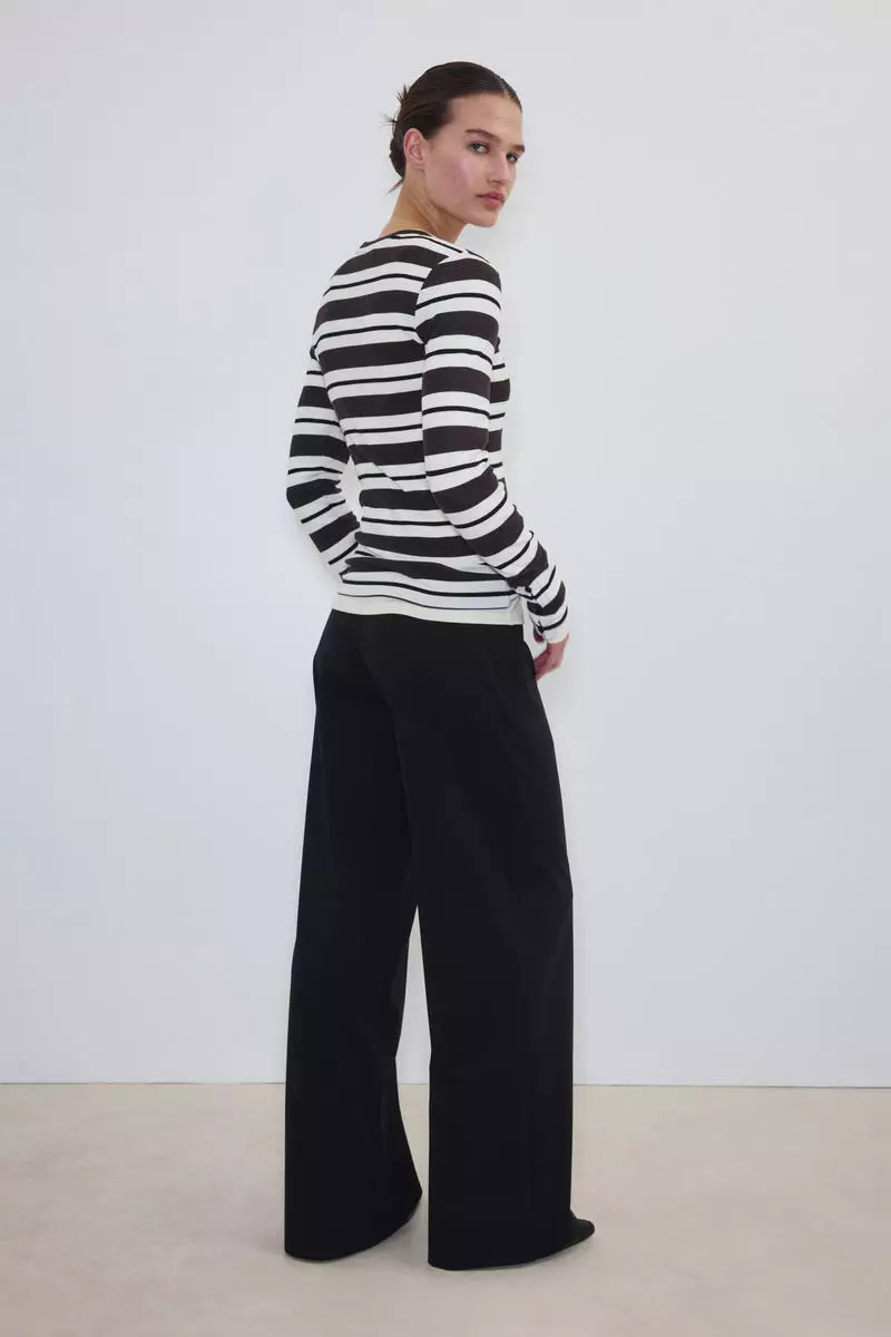 Four-way Stretch Wide Trousers