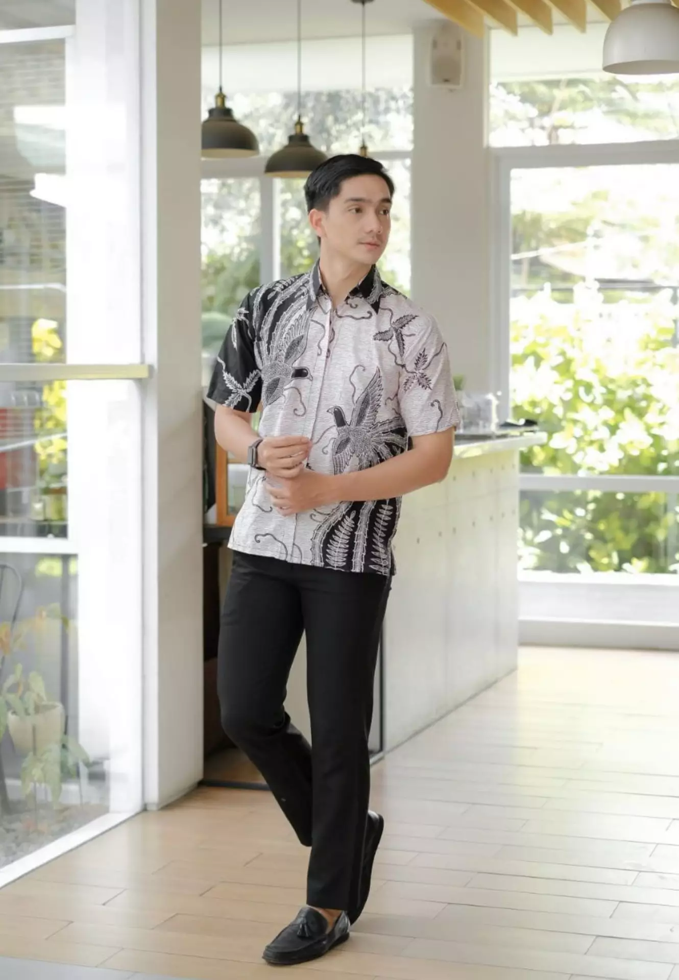 Rajawali Putih Kemeja Batik Pria Premium Formal Casual Modern Lengan Pendek WLD