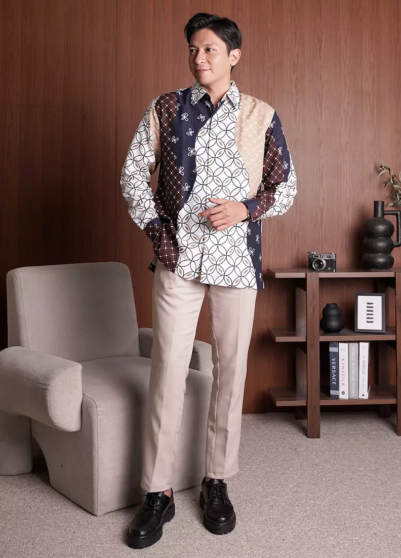 Kemeja Pria Lengan Panjang Batik Furing Linen Zahir White Navy Maroon Raya Eksklusive Dobby