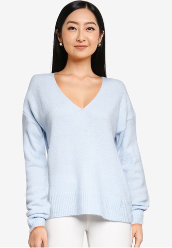 V neck knit clearance
