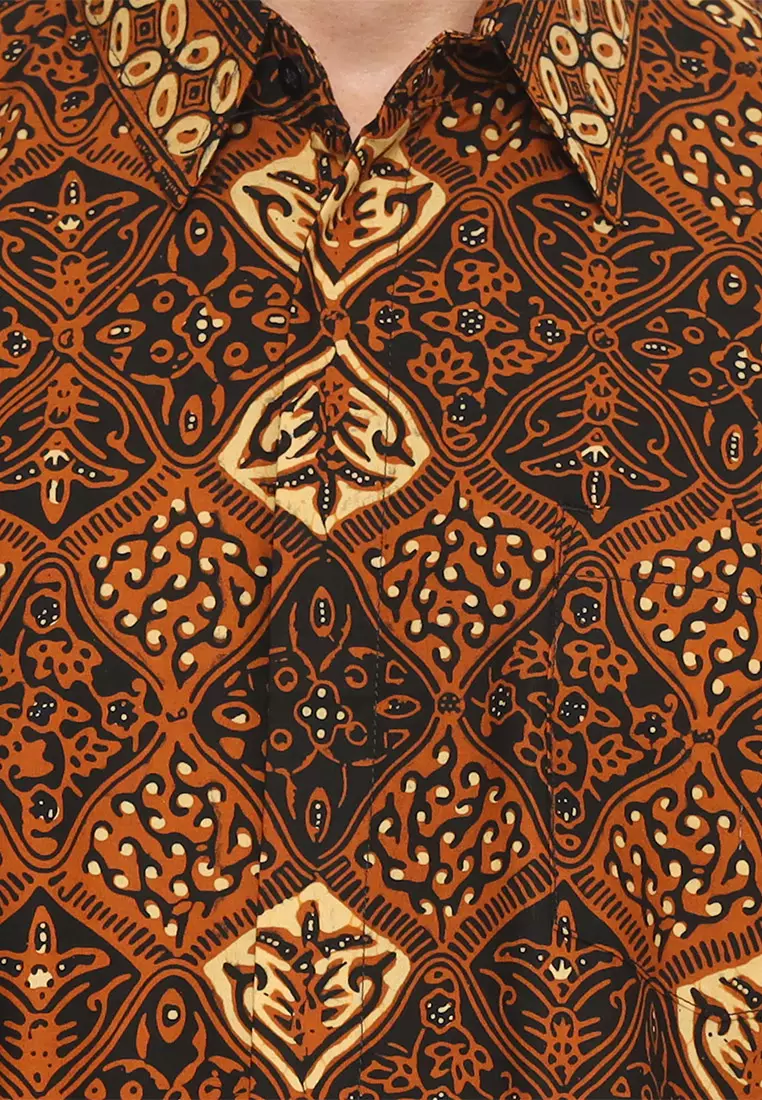 Hadinata Batik Pria Kemeja Panjang Cap Semi Tulis Bhadrika