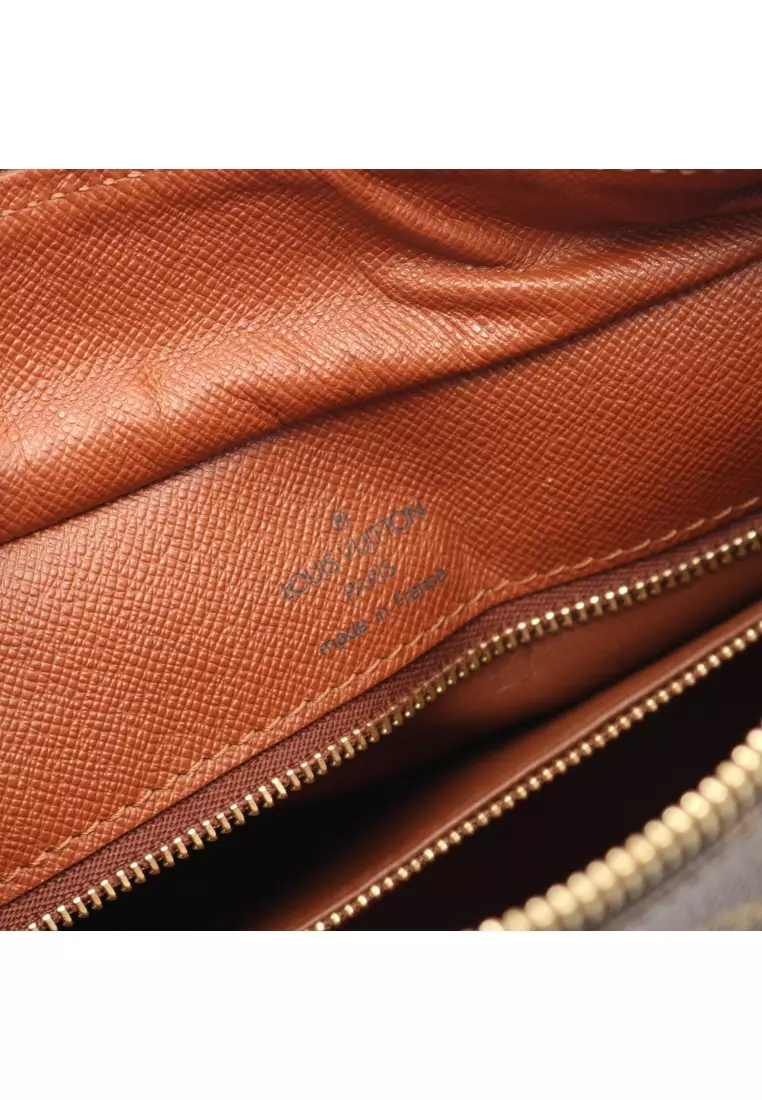 Pre-Loved Louis Vuitton Boulogne PM monogram Shoulder bag PVC leather Brown