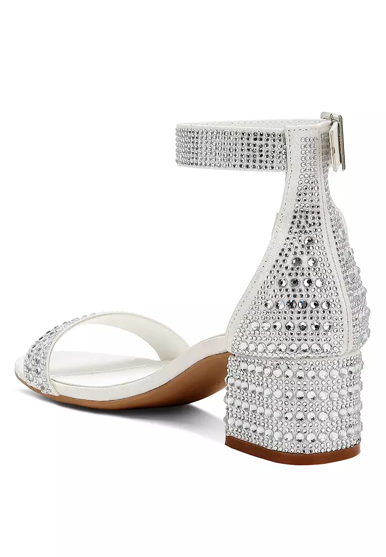 Sandal Blok Berhias Berlian Imitasi dalam Warna Putih