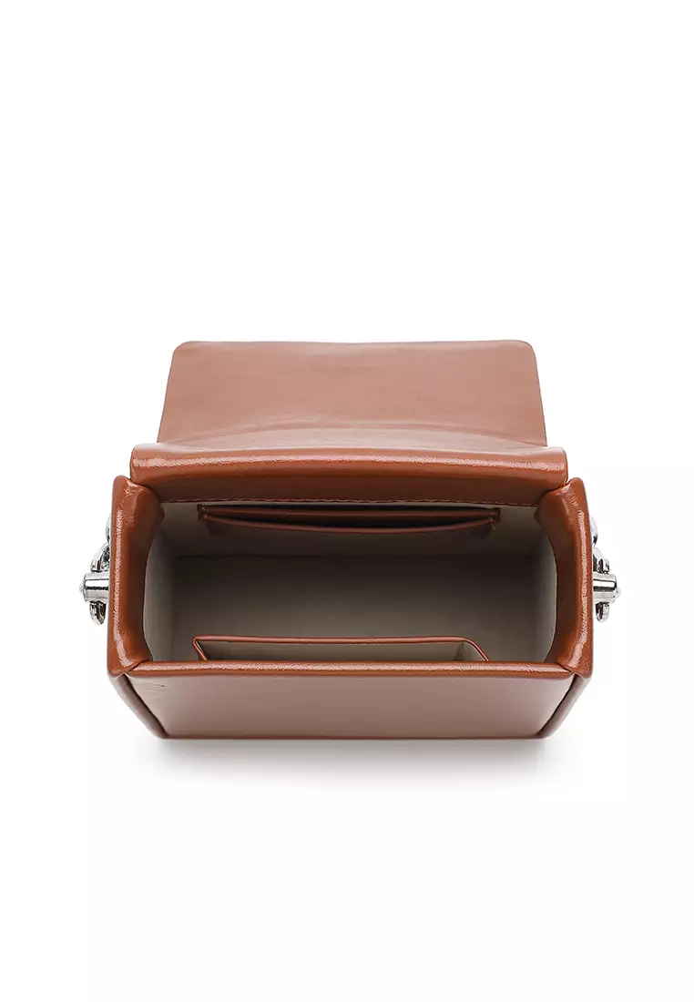 Women's Sling Bag / Crossbody Bag / Shoulder Bag - Brown