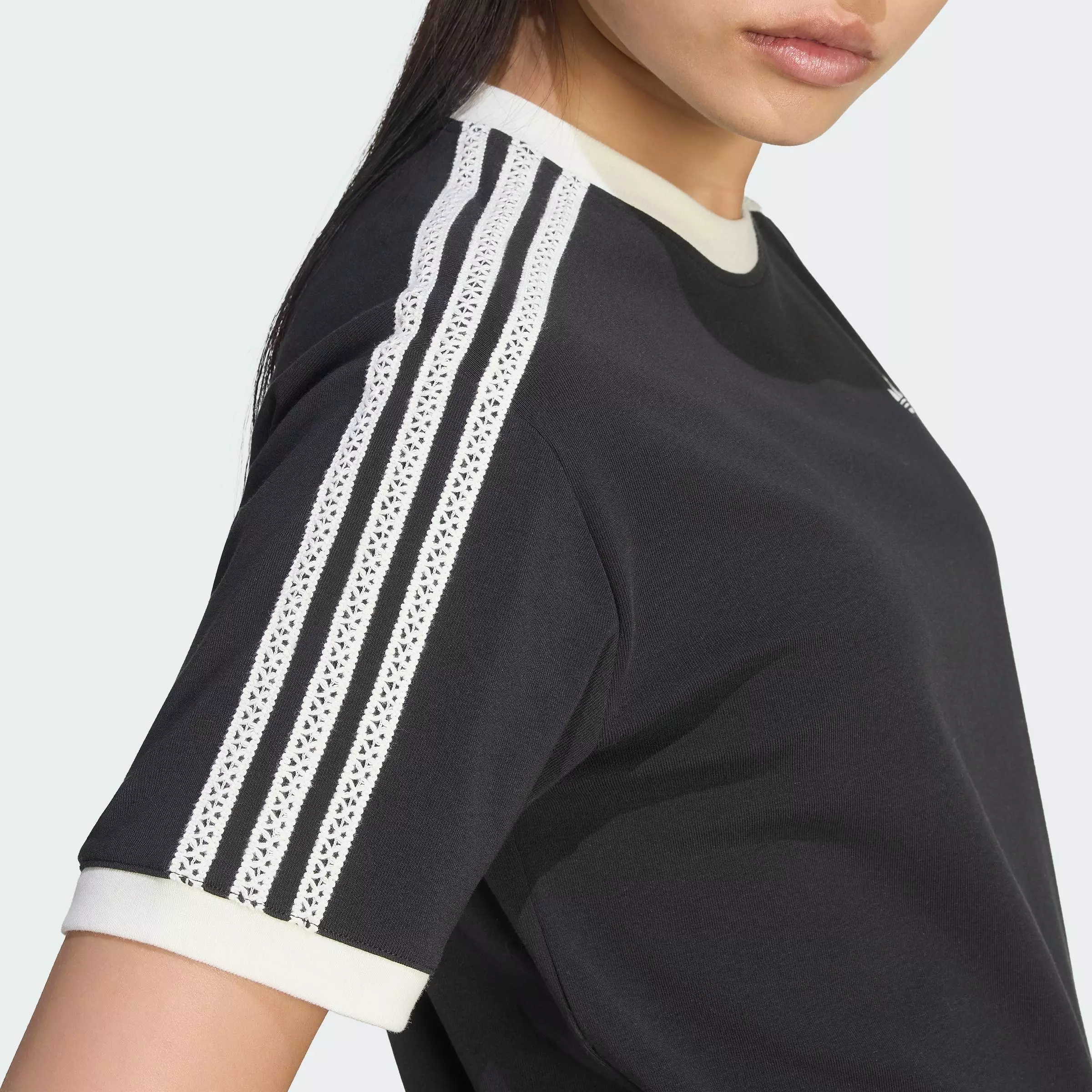 Lifestyle ORIGINALS SUMMER GLOW ADVANCED THREE STRIPES TEE Women Black KY8127